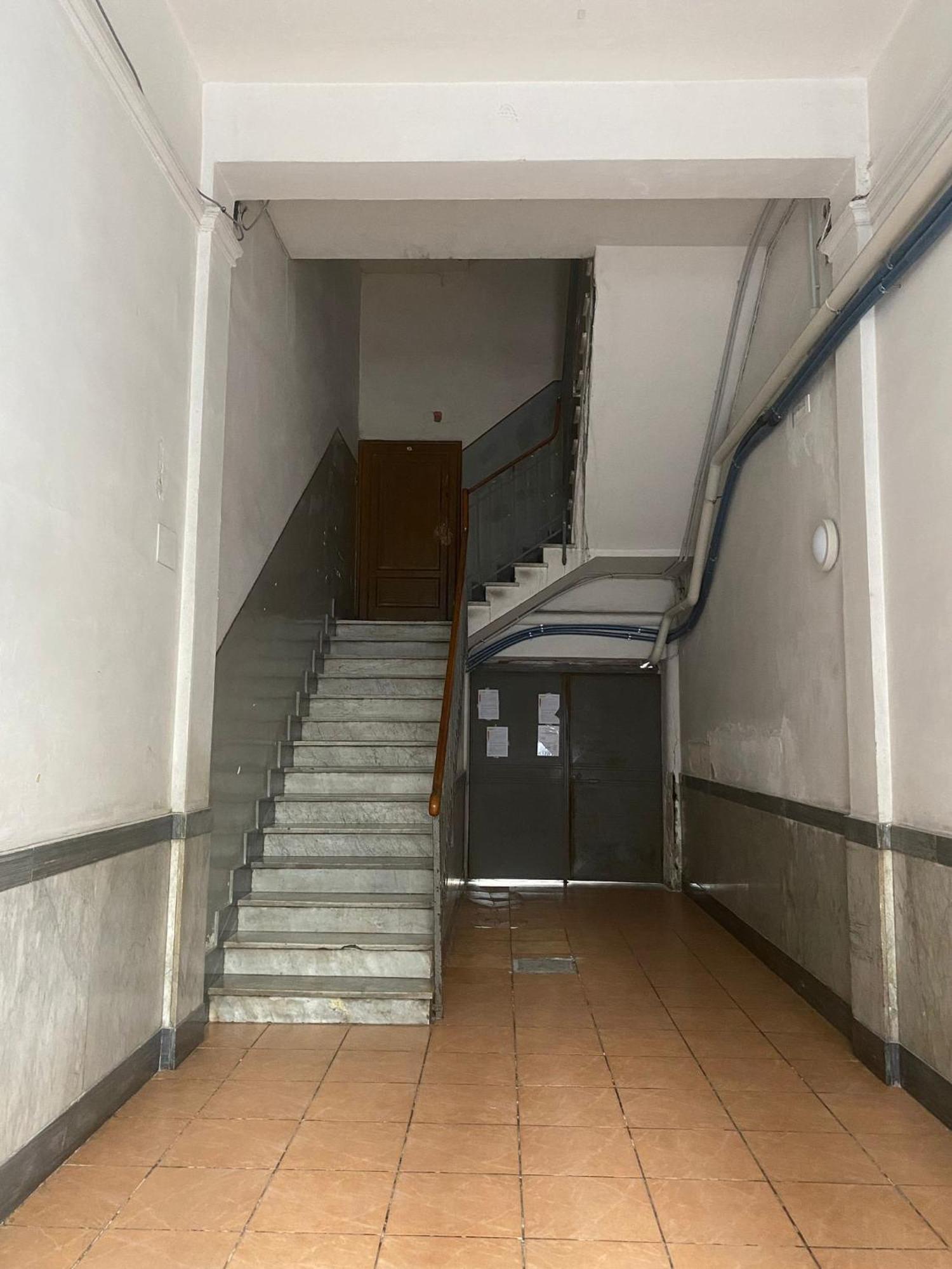 Bari Landlord 242 - Central Station Apartments ภายนอก รูปภาพ